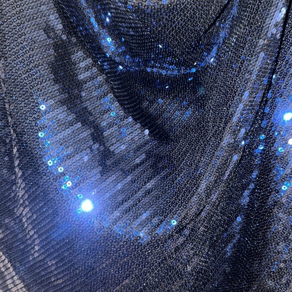 Dark blue tank top - Picture 2 of 2